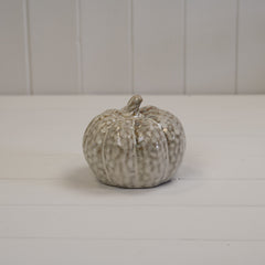 Beige ceramic pumpkin (10cm)